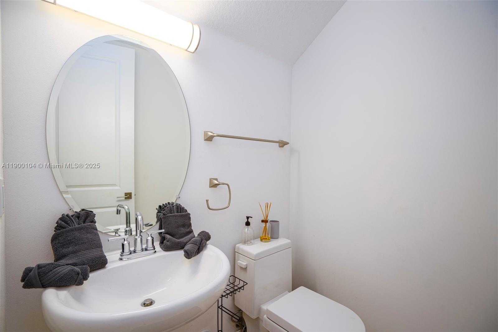 Small Image of 11 NORTH WEST 122ND AVE, Miami Number 27