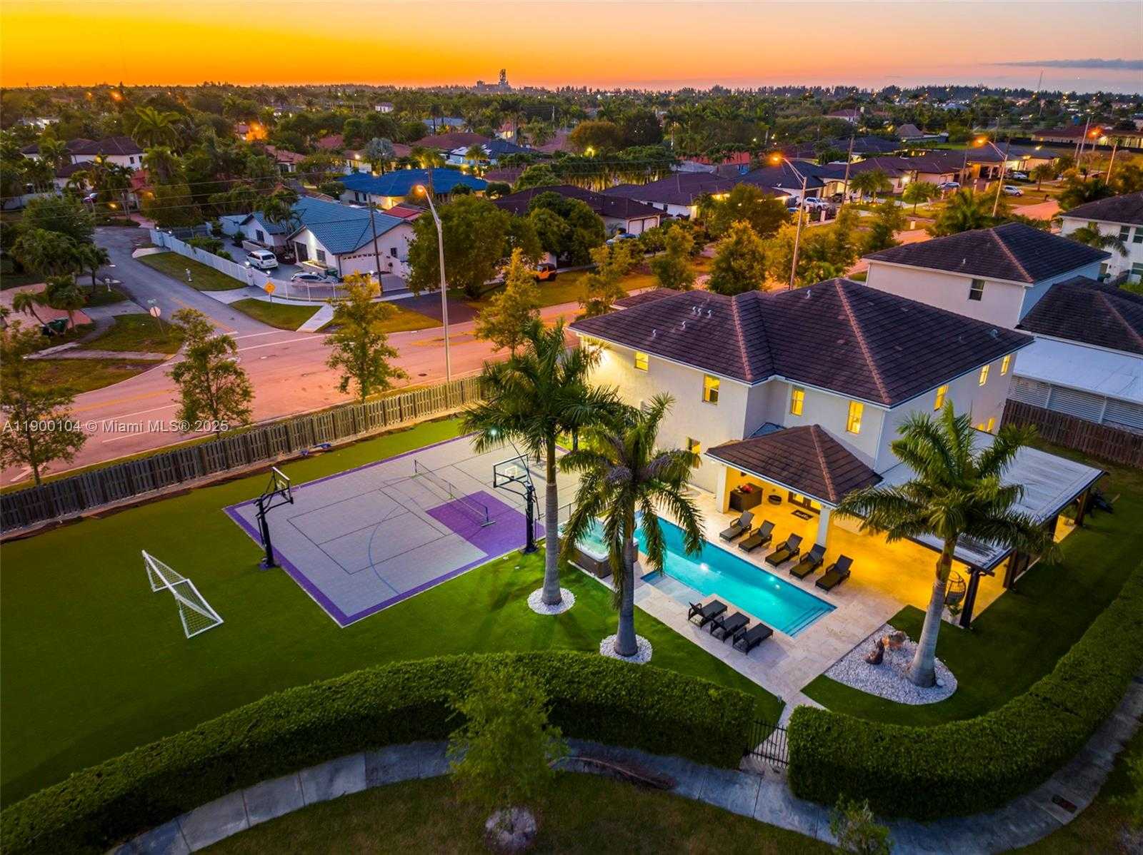Small Image of 11 NORTH WEST 122ND AVE, Miami Number 4