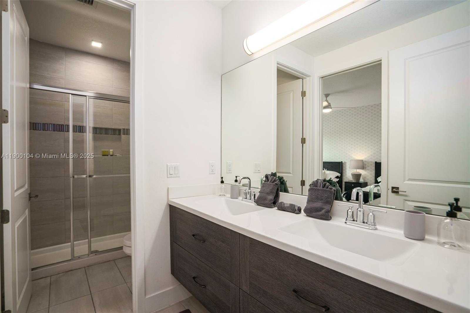 Small Image of 11 NORTH WEST 122ND AVE, Miami Number 41