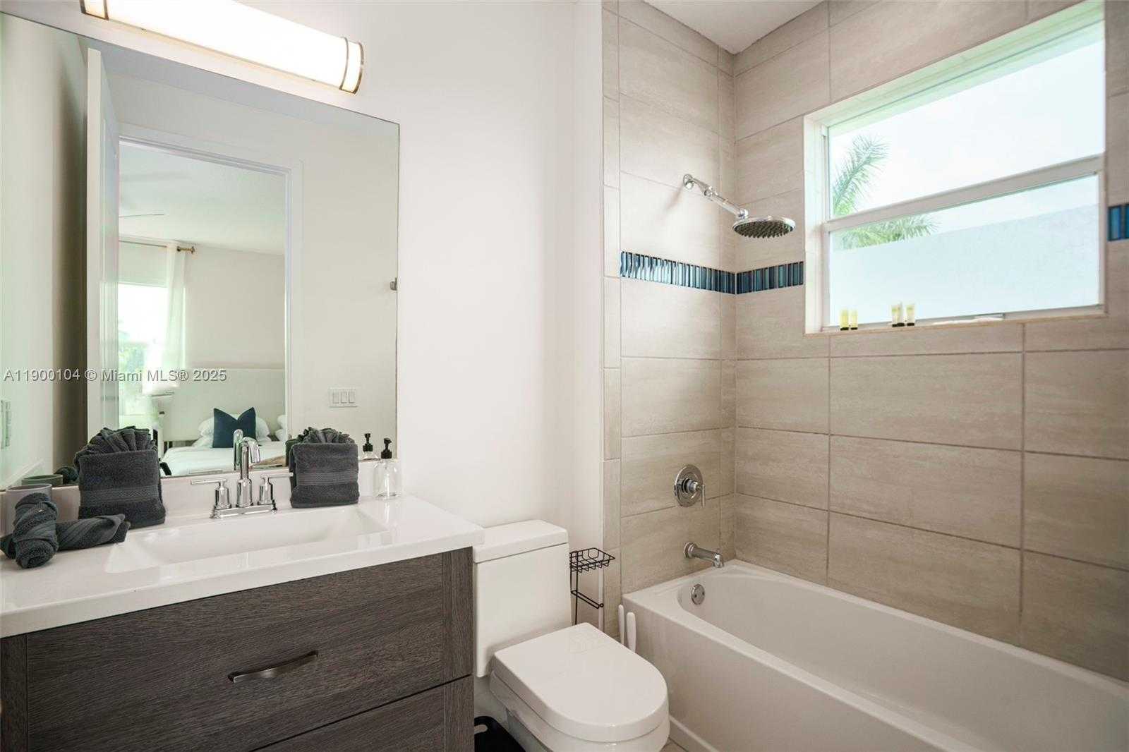 Small Image of 11 NORTH WEST 122ND AVE, Miami Number 43