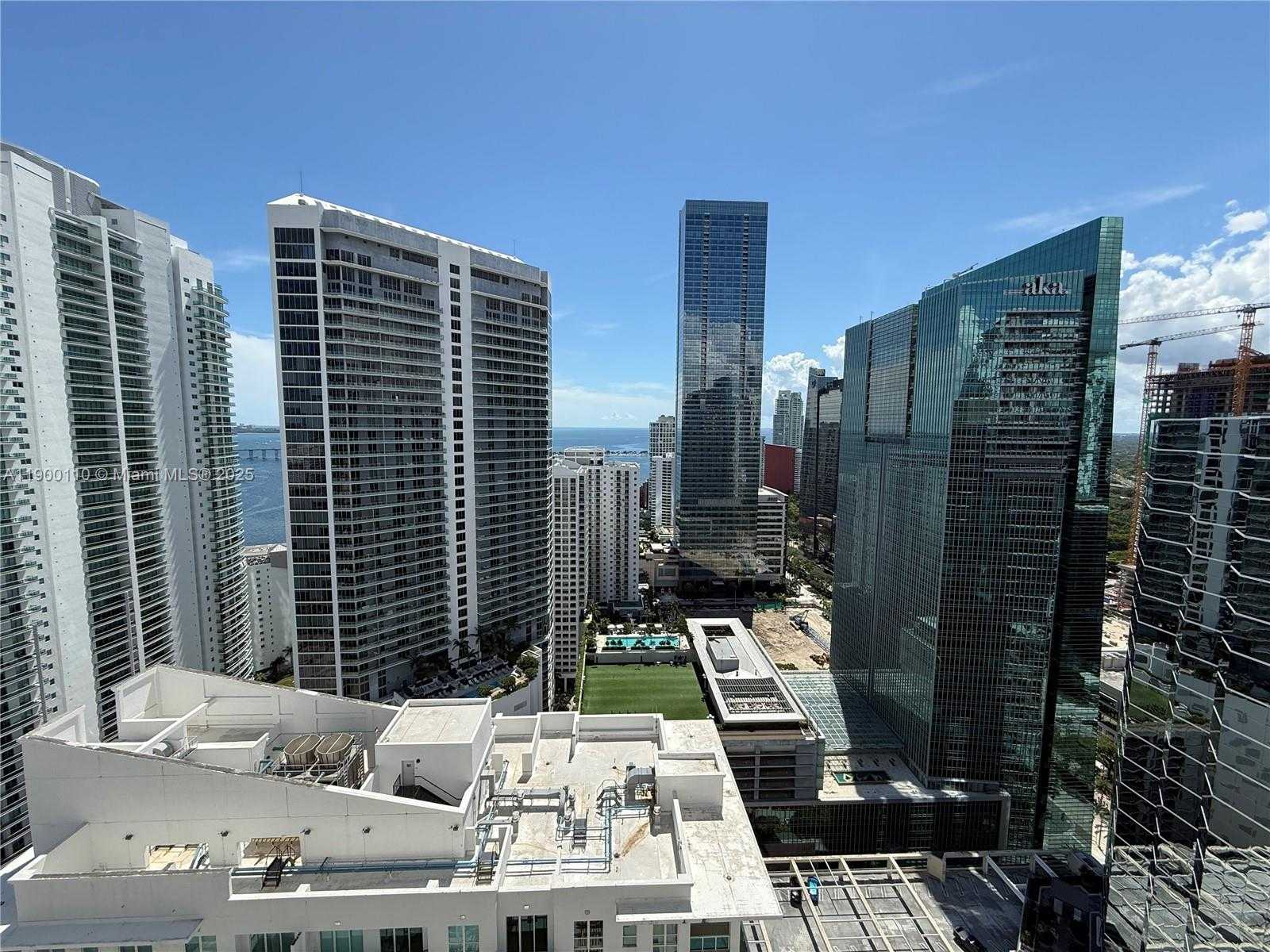 Small Image of 1200 BRICKELL BAY DR #3915, Miami Number 2