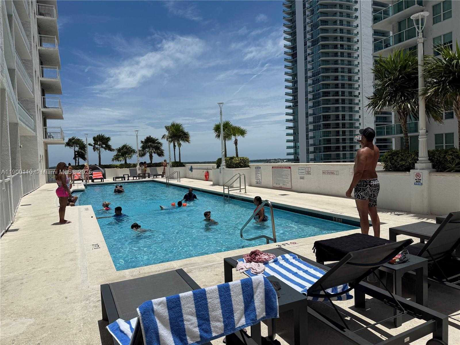Small Image of 1200 BRICKELL BAY DR #3915, Miami Number 21