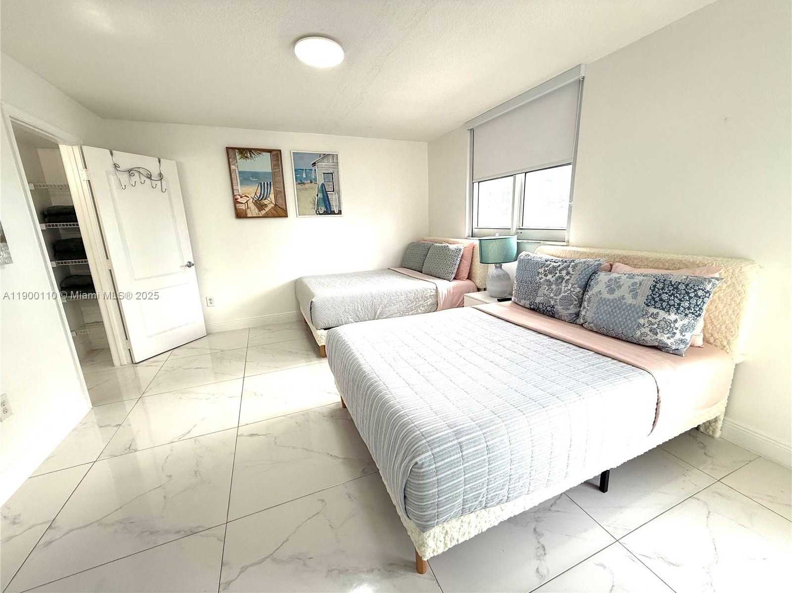 Small Image of 1200 BRICKELL BAY DR #3915, Miami Number 35