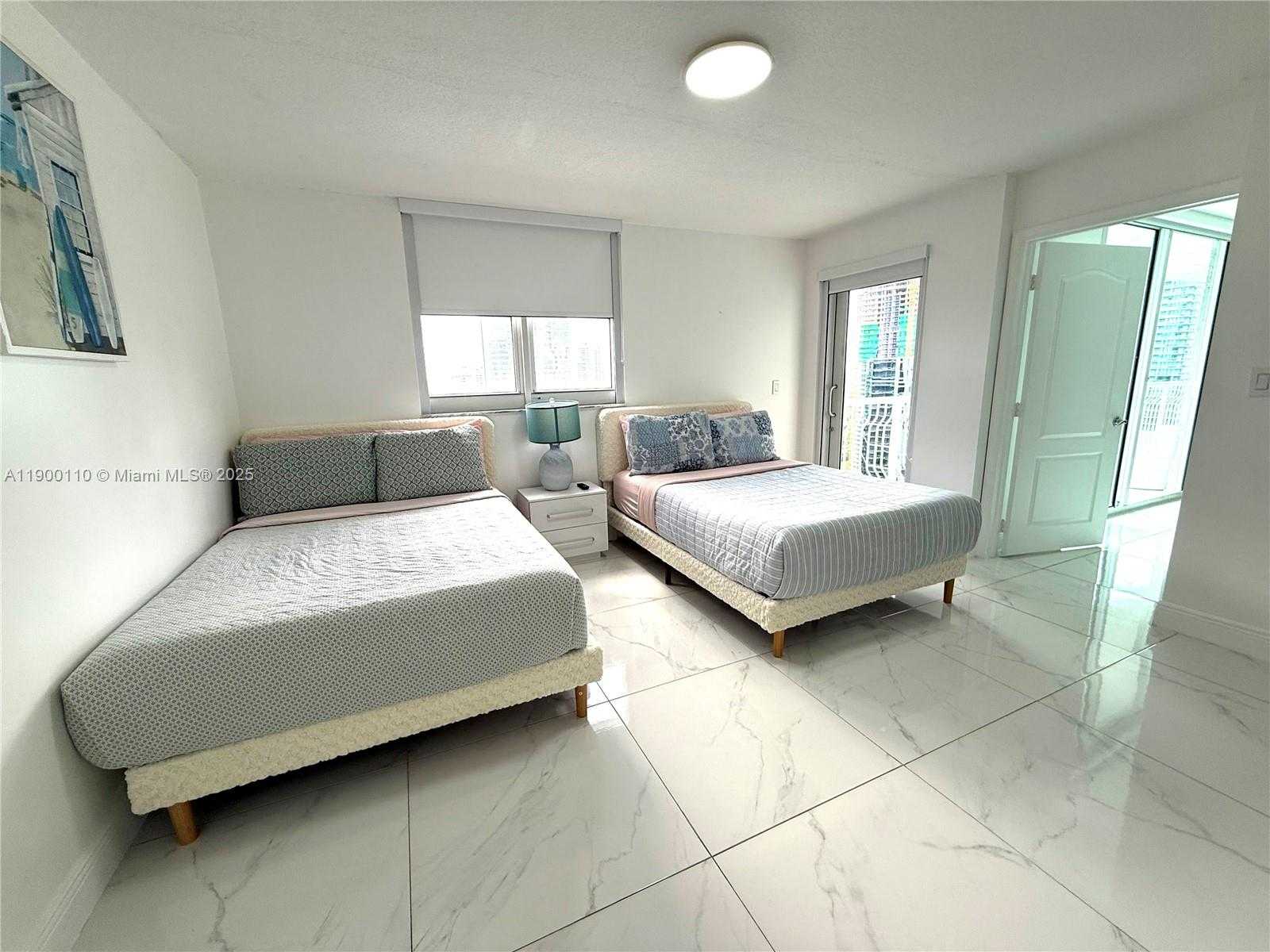 Small Image of 1200 BRICKELL BAY DR #3915, Miami Number 38