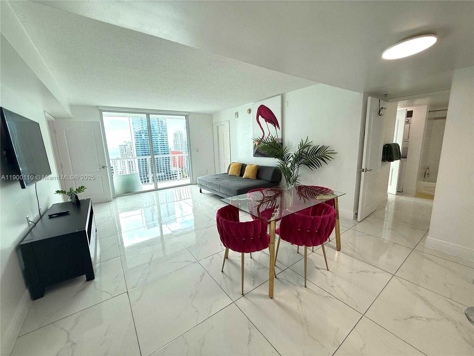 Small Image of 1200 BRICKELL BAY DR #3915, Miami Number 40