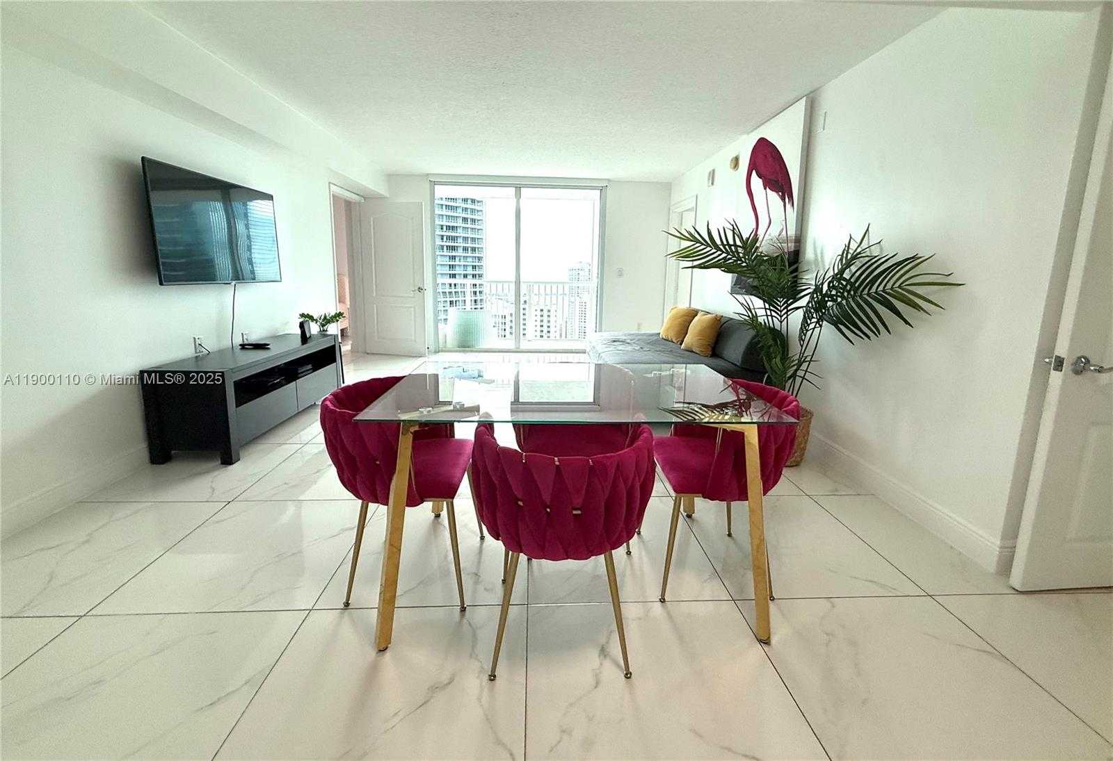 Small Image of 1200 BRICKELL BAY DR #3915, Miami Number 42