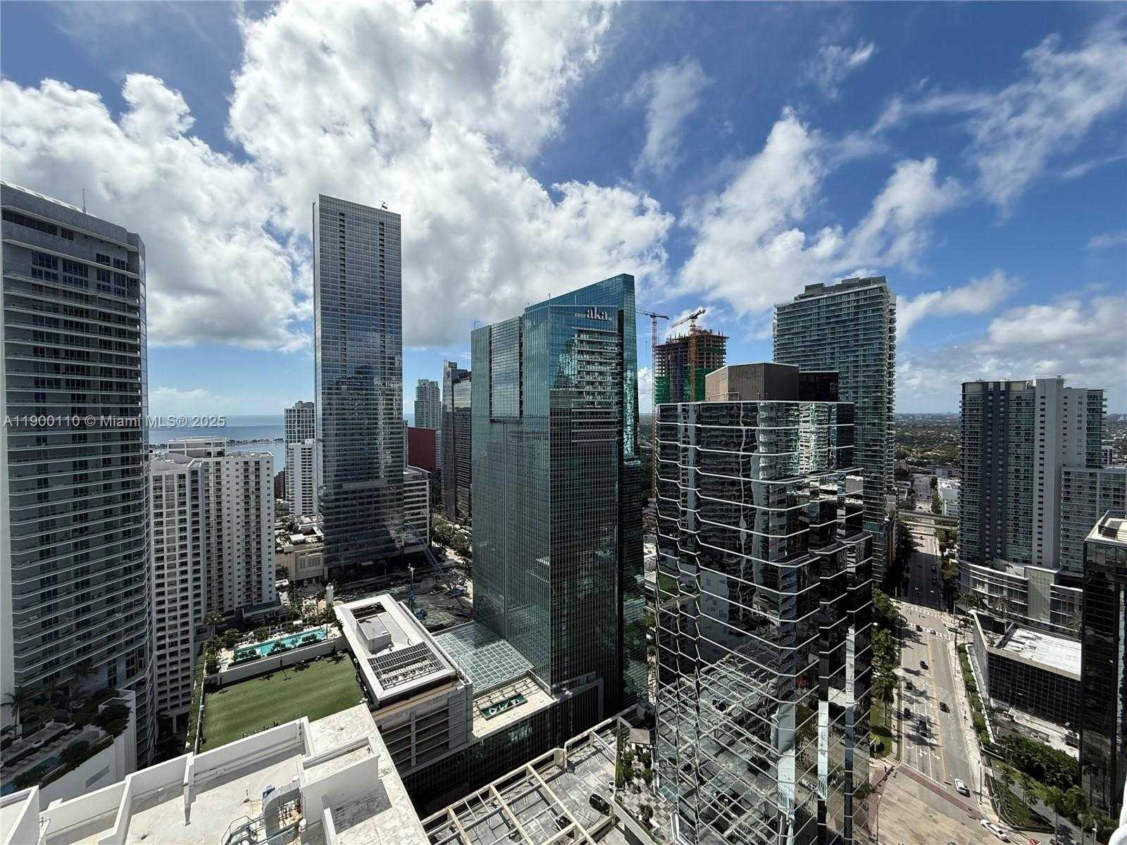 Small Image of 1200 BRICKELL BAY DR #3915, Miami Number 51