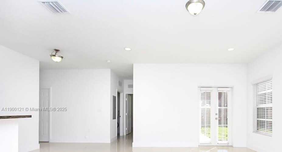 Small Image of 15604 SOUTH WEST 10TH LN, Miami Number 23