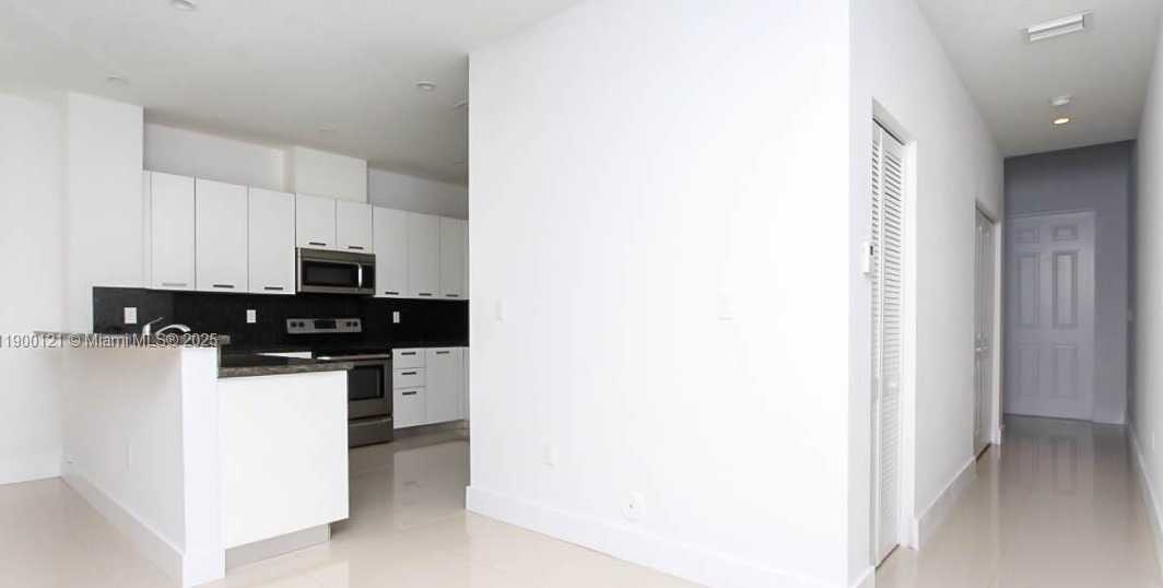 Small Image of 15604 SOUTH WEST 10TH LN, Miami Number 31