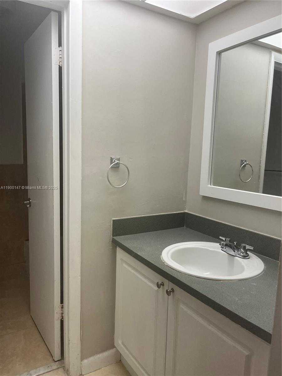 Small Image of 7330 SOUTH WEST 82ND ST #B217, Miami Number 4