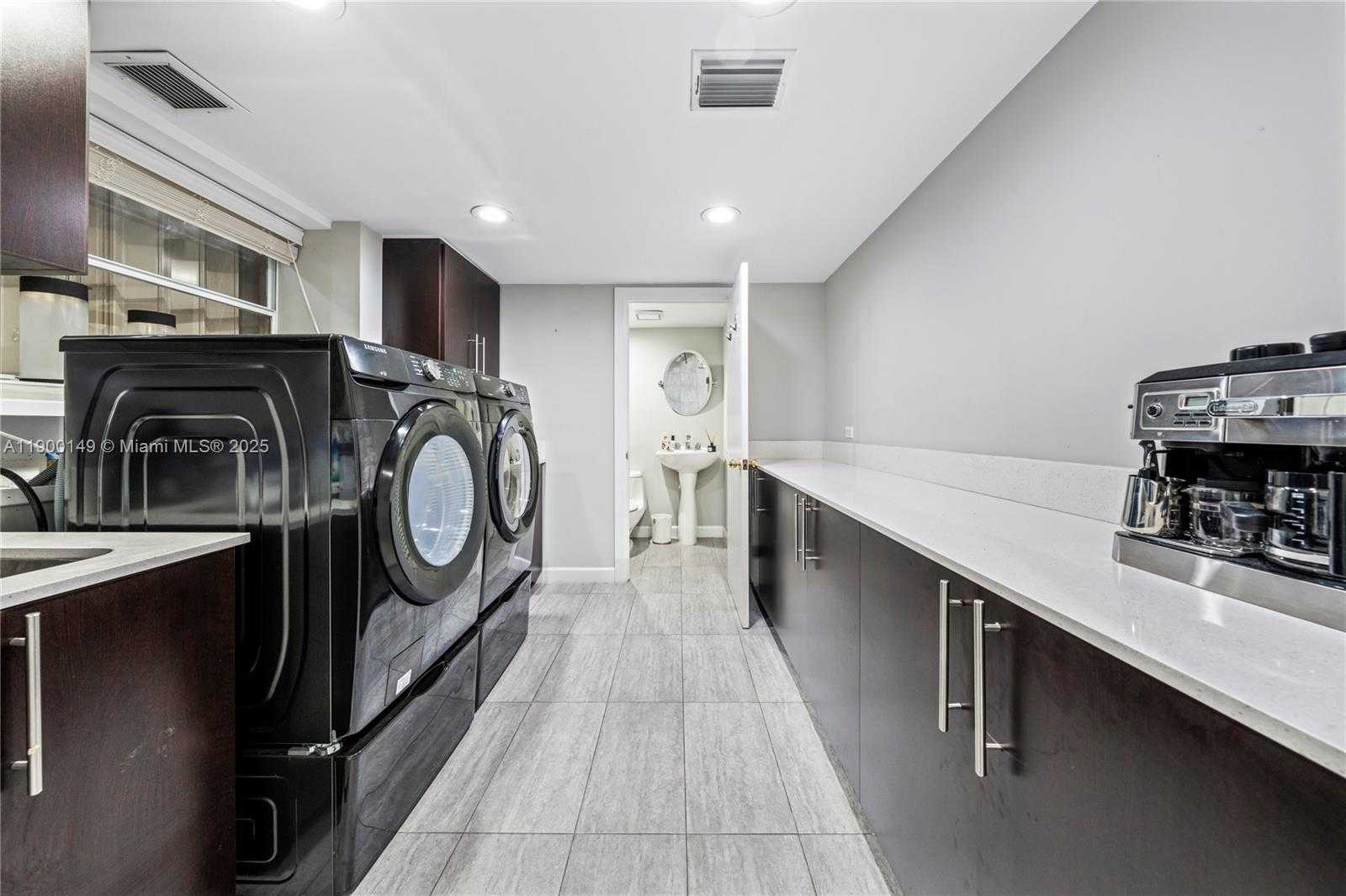 Small Image of 5820 PALM TREE RD, Plantation Number 18