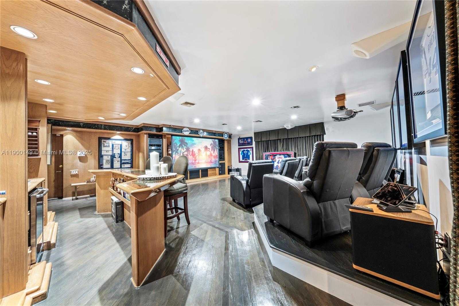 Small Image of 5820 PALM TREE RD, Plantation Number 2