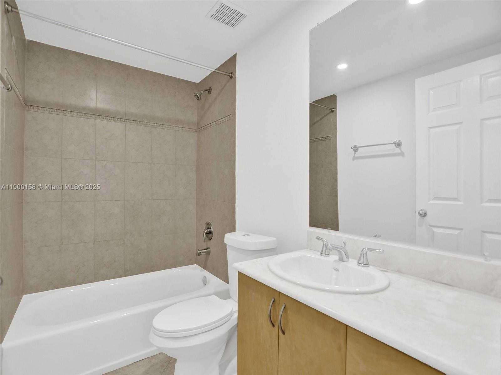 Small Image of 10350 WEST BAY HARBOR DR #PHN, Bay Harbor Islands Number 16