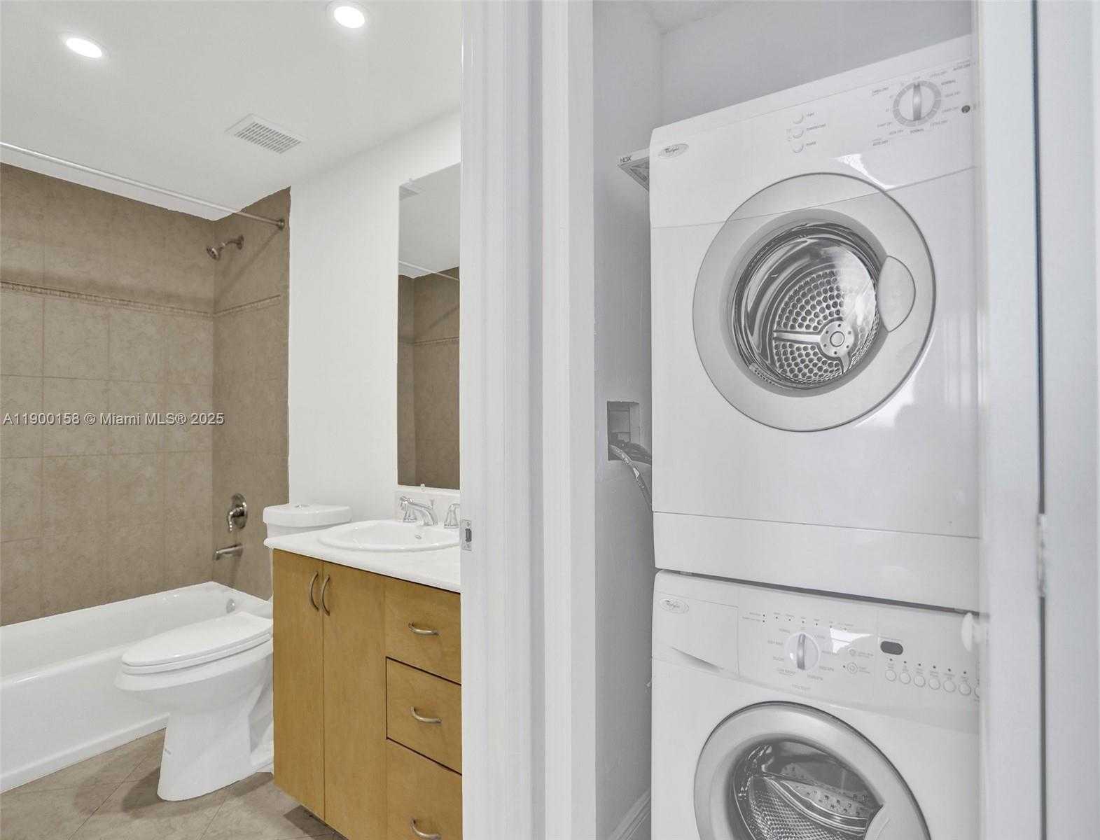 Small Image of 10350 WEST BAY HARBOR DR #PHN, Bay Harbor Islands Number 17