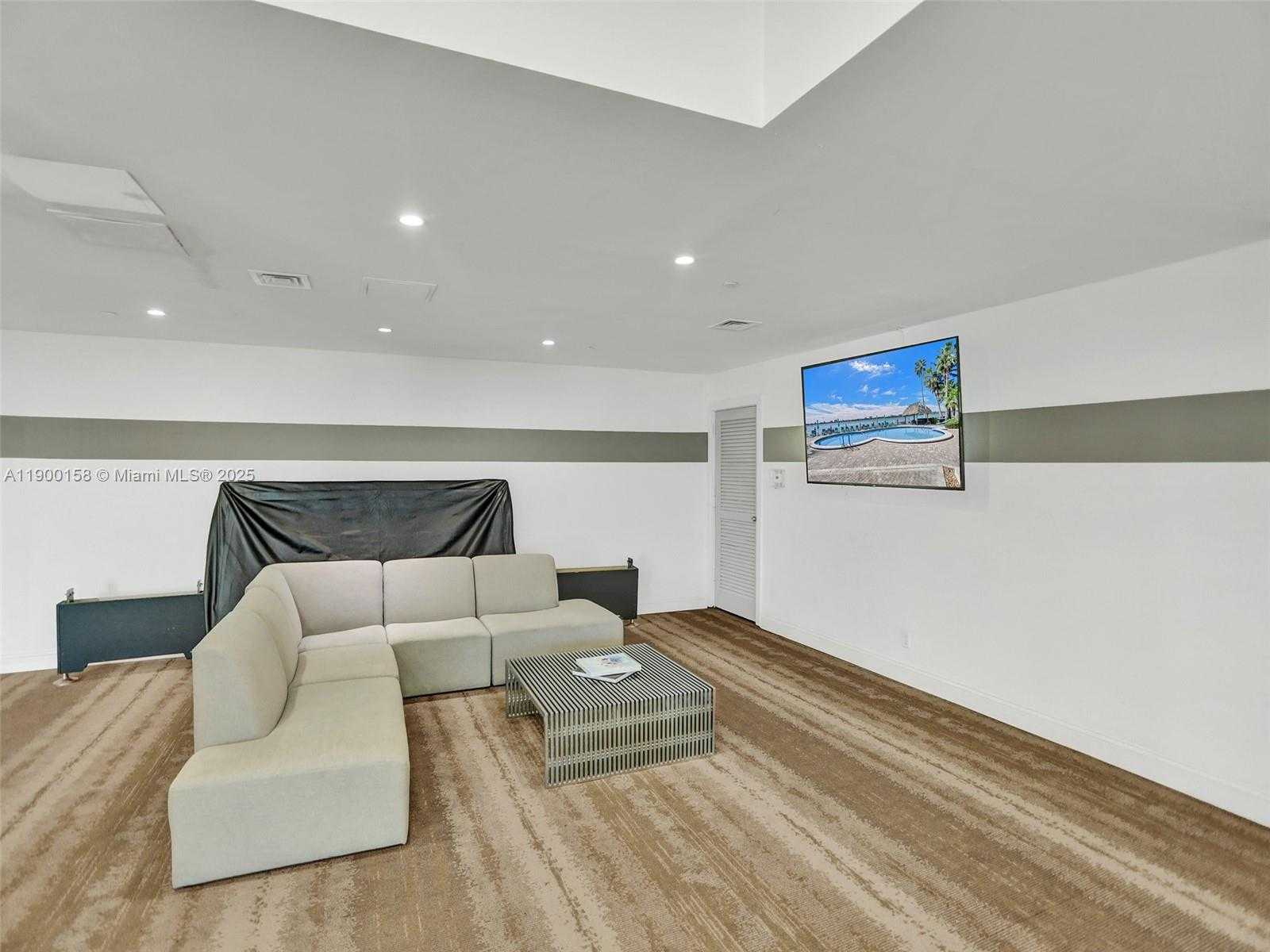 Small Image of 10350 WEST BAY HARBOR DR #PHN, Bay Harbor Islands Number 26