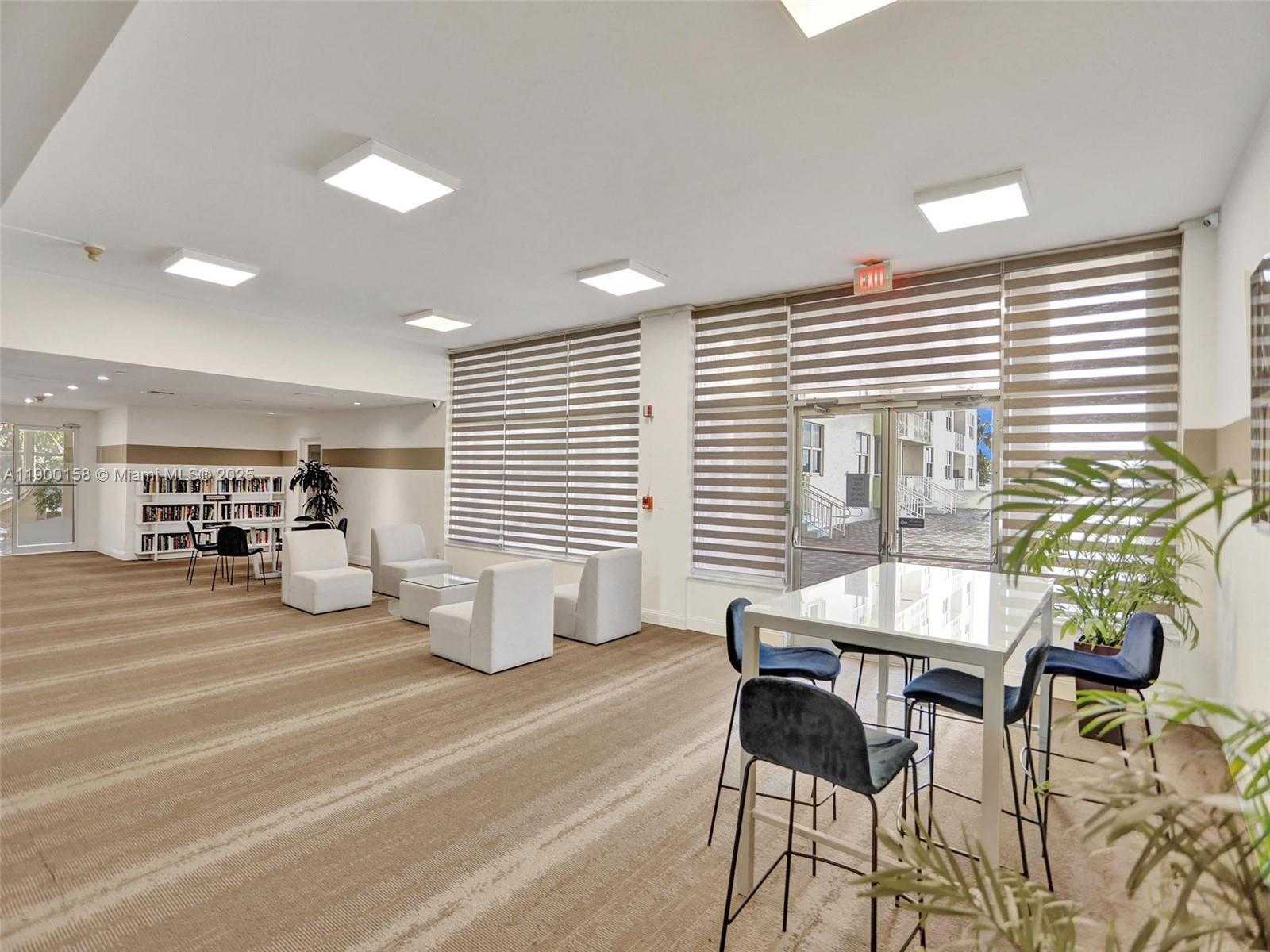 Small Image of 10350 WEST BAY HARBOR DR #PHN, Bay Harbor Islands Number 31