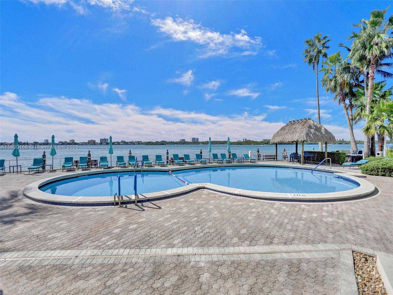 Small Image of 10350 WEST BAY HARBOR DR #PHN, Bay Harbor Islands Number 39