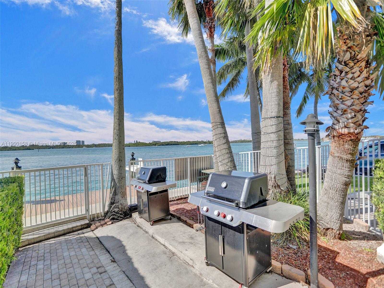 Small Image of 10350 WEST BAY HARBOR DR #PHN, Bay Harbor Islands Number 40