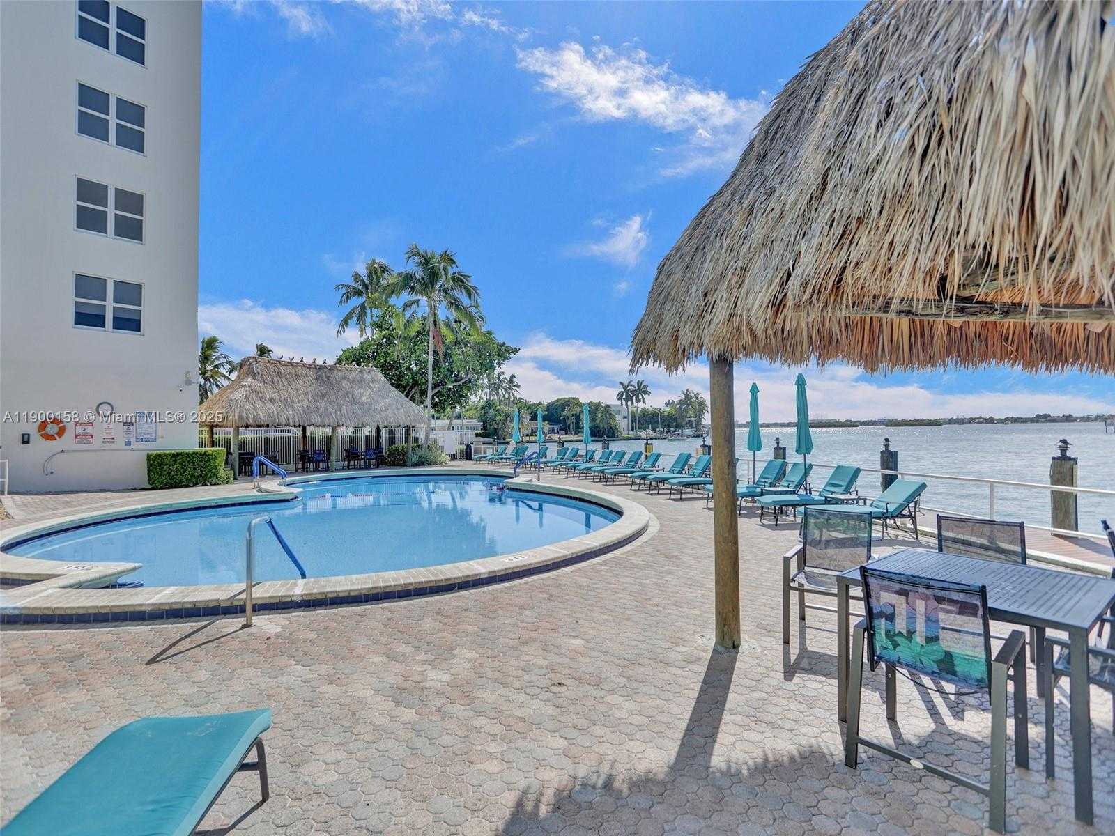 Small Image of 10350 WEST BAY HARBOR DR #PHN, Bay Harbor Islands Number 41