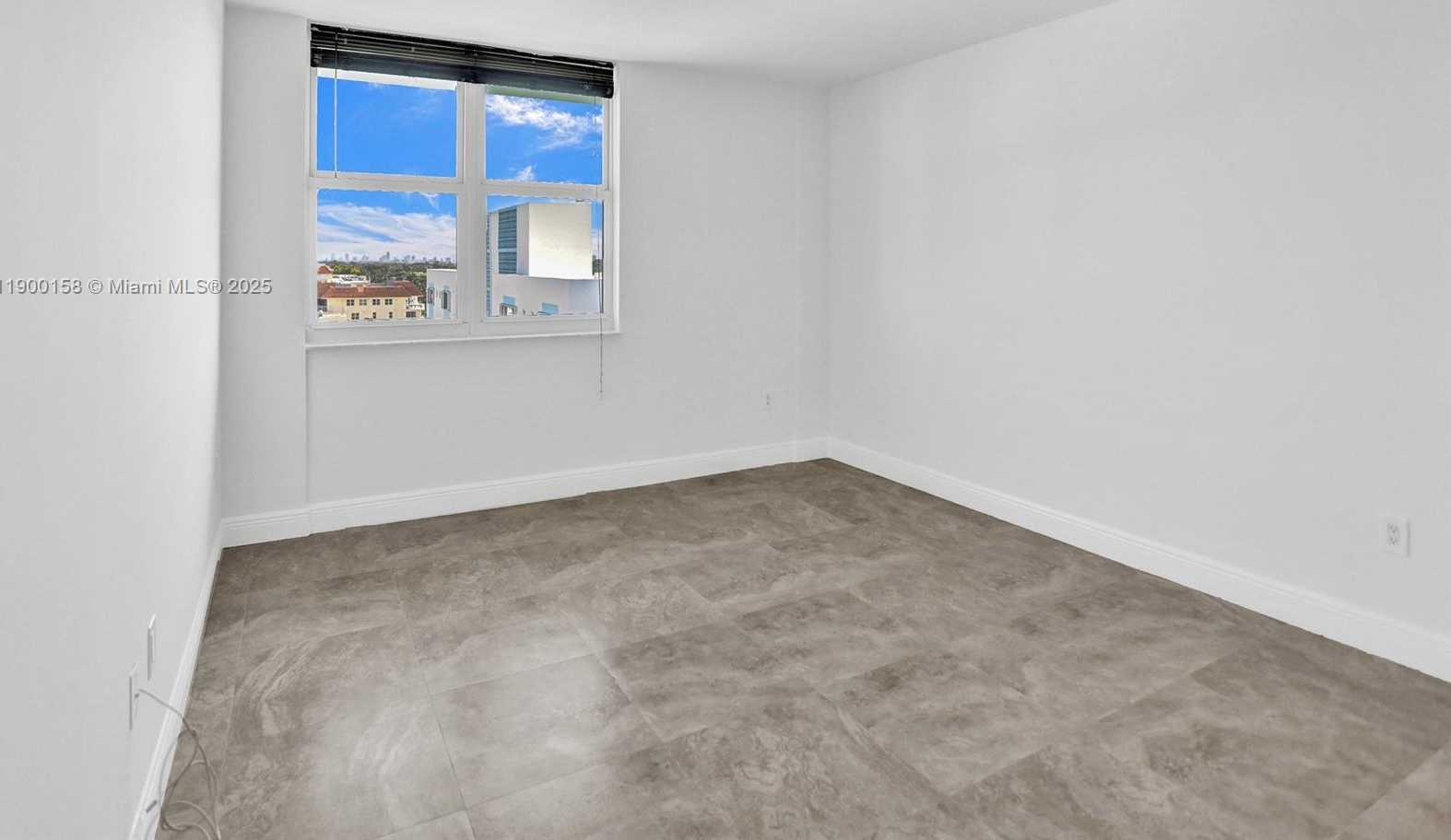 Small Image of 10350 WEST BAY HARBOR DR #PHN, Bay Harbor Islands Number 9