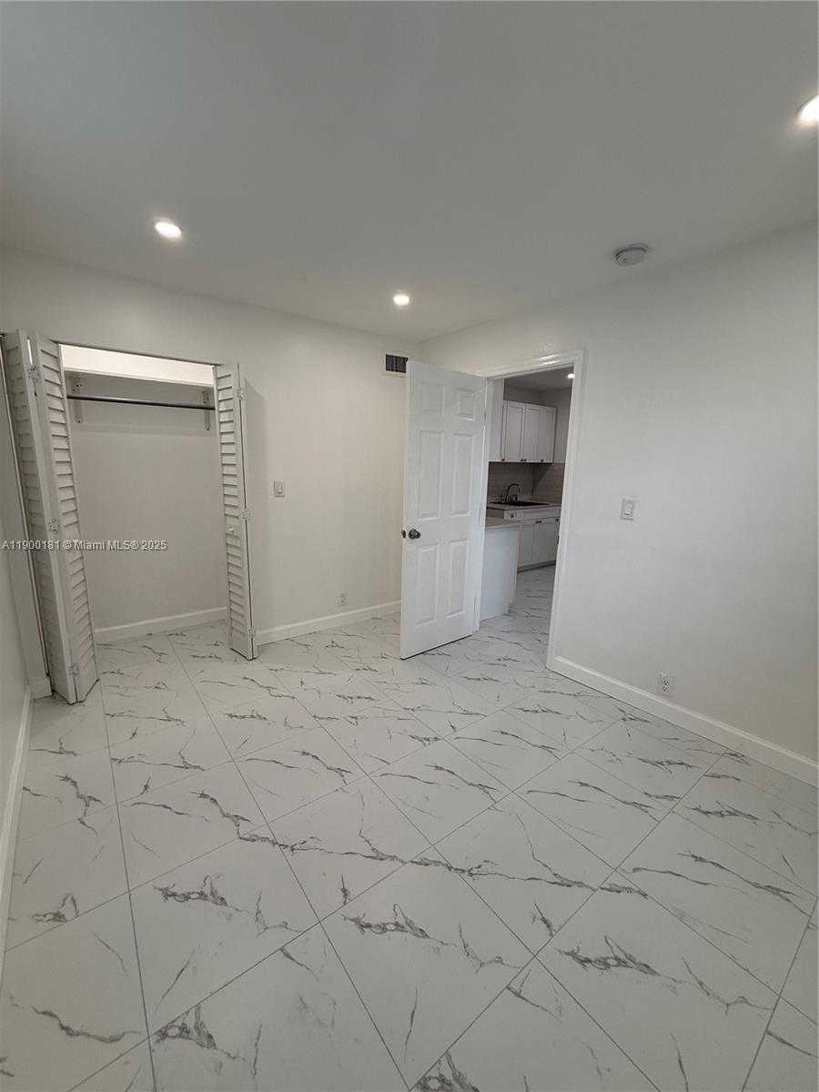 Small Image of 26741 SOUTH WEST 139TH AVE, Homestead Number 19