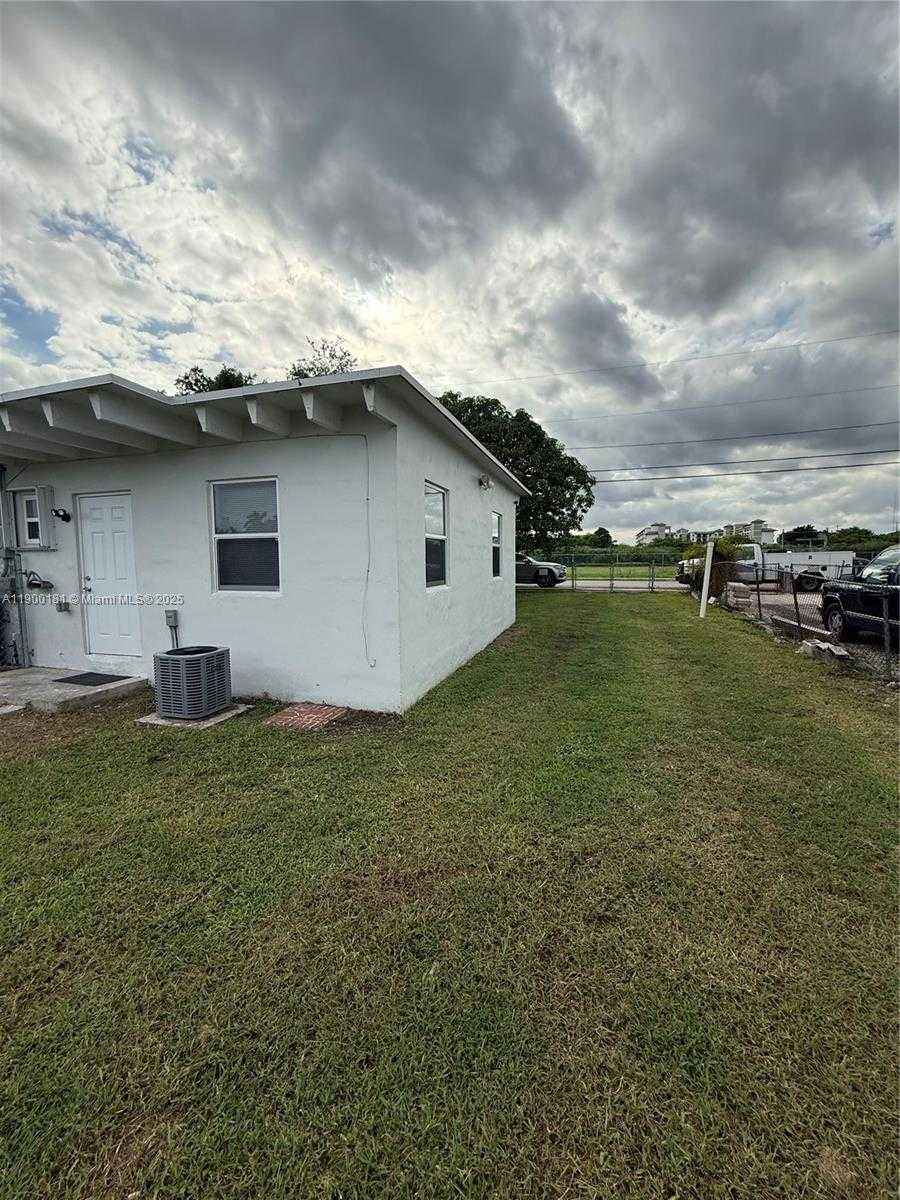 Small Image of 26741 SOUTH WEST 139TH AVE, Homestead Number 33