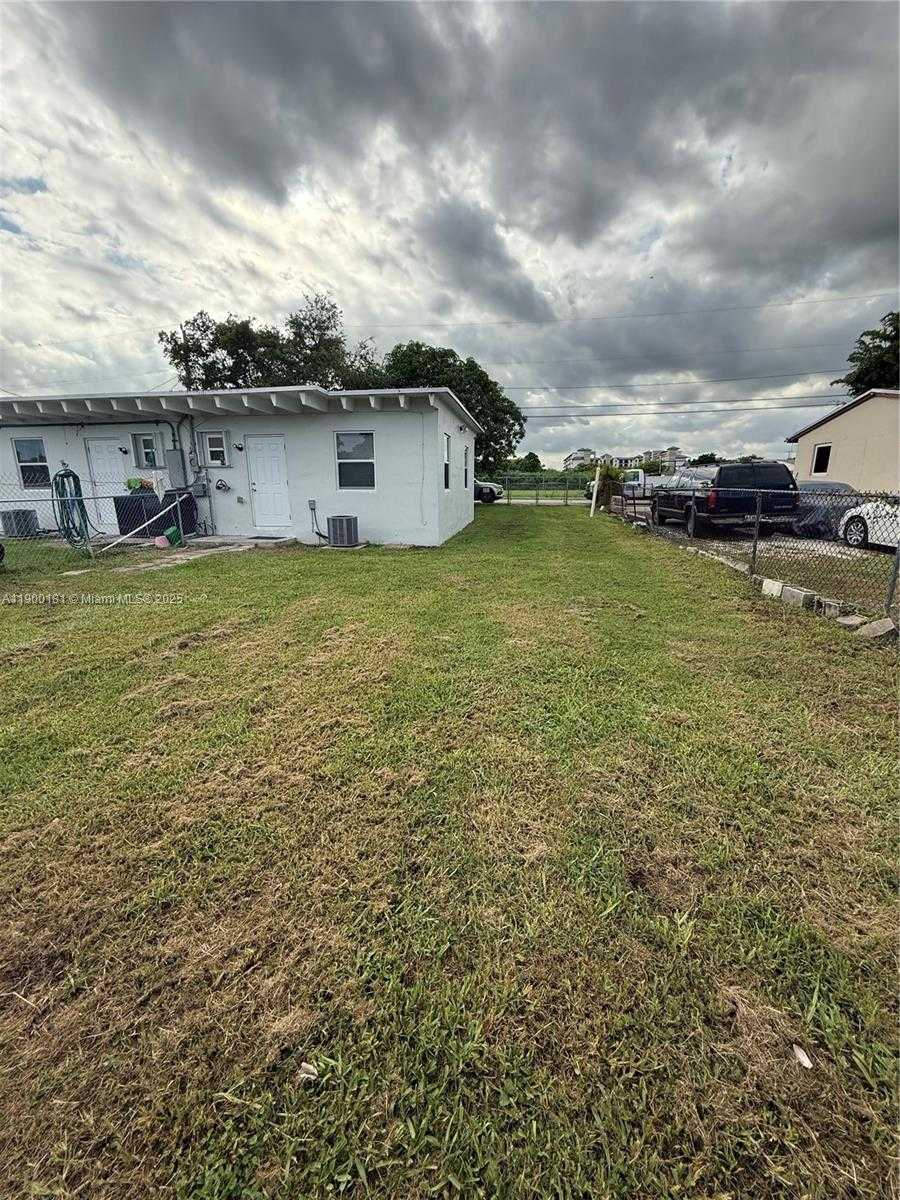 Small Image of 26741 SOUTH WEST 139TH AVE, Homestead Number 35