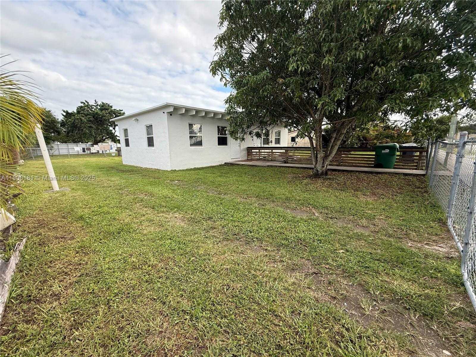 Small Image of 26741 SOUTH WEST 139TH AVE, Homestead Number 37