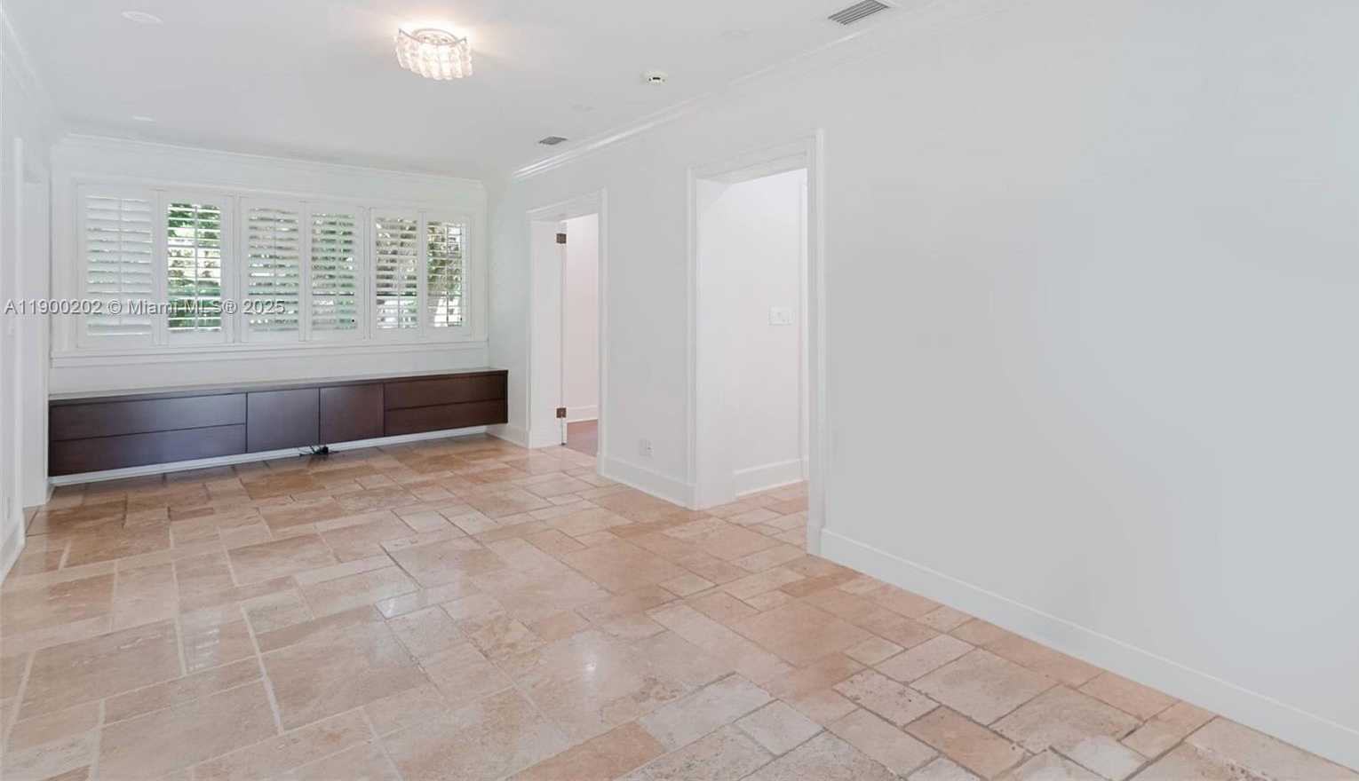 Imagen de Pequeño Objeto