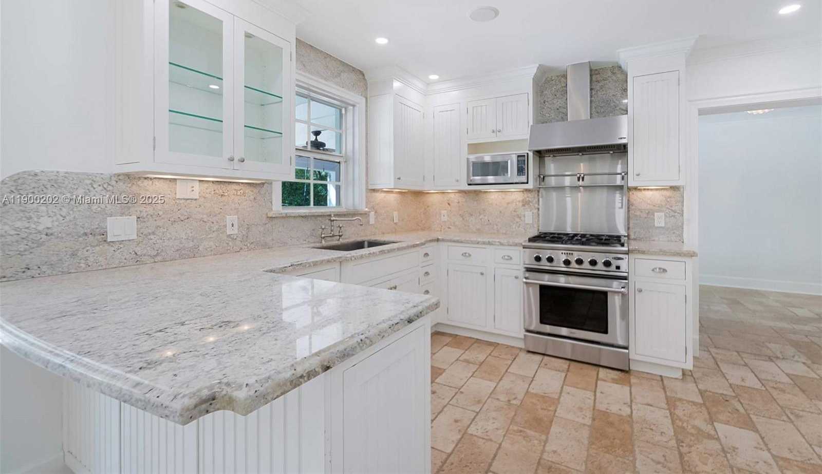 Imagen de Pequeño Objeto