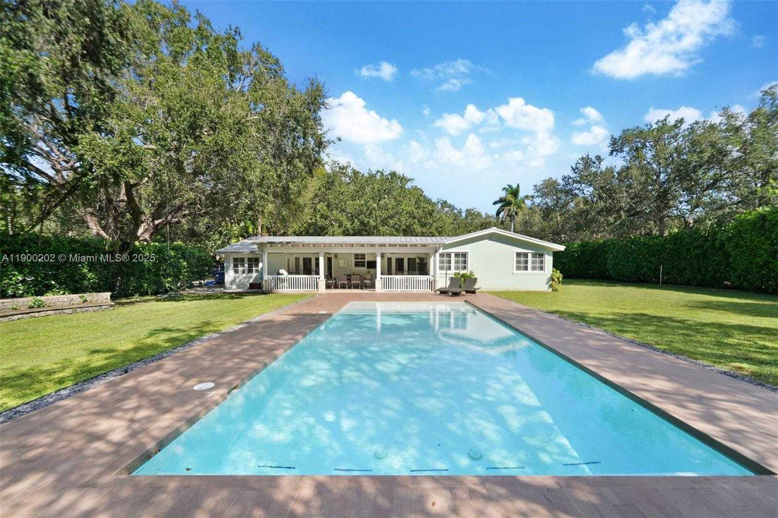 Imagen de Pequeño Objeto