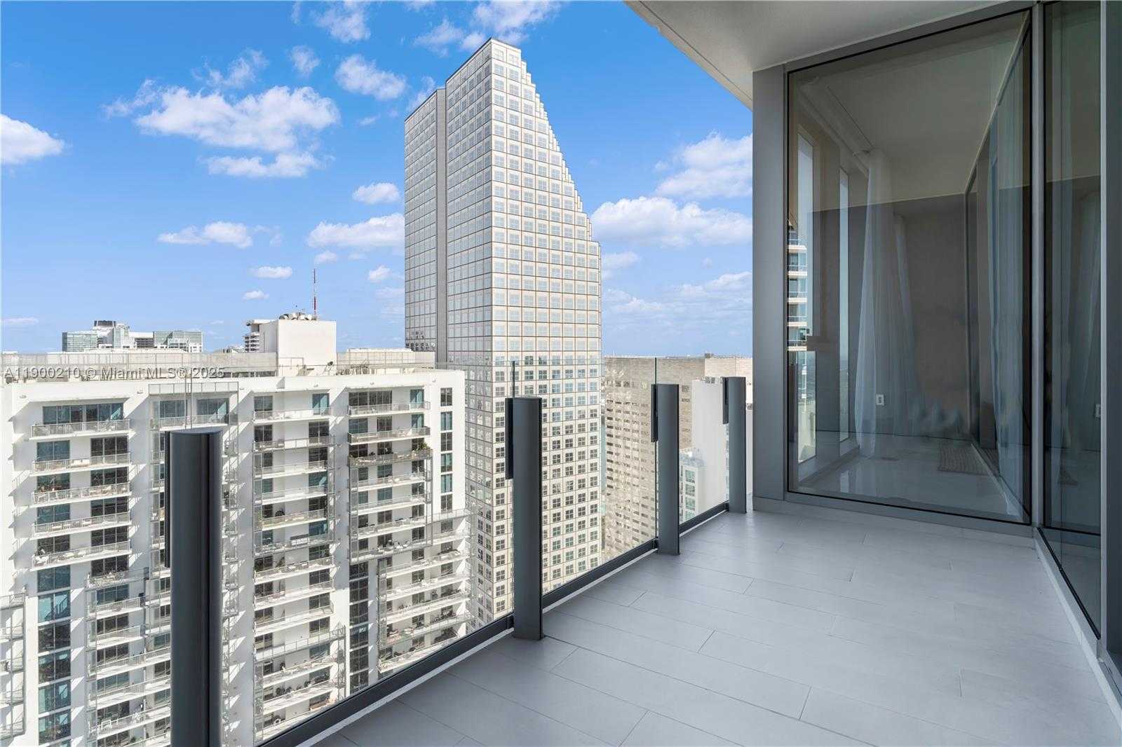 Small Image of 300 BISCAYNE BLVD WAY #4509, Miami Number 23