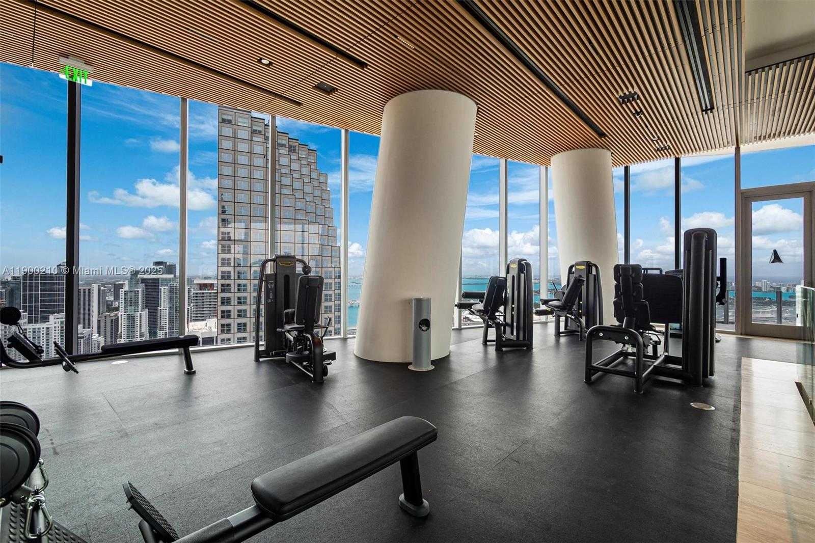 Small Image of 300 BISCAYNE BLVD WAY #4509, Miami Number 39