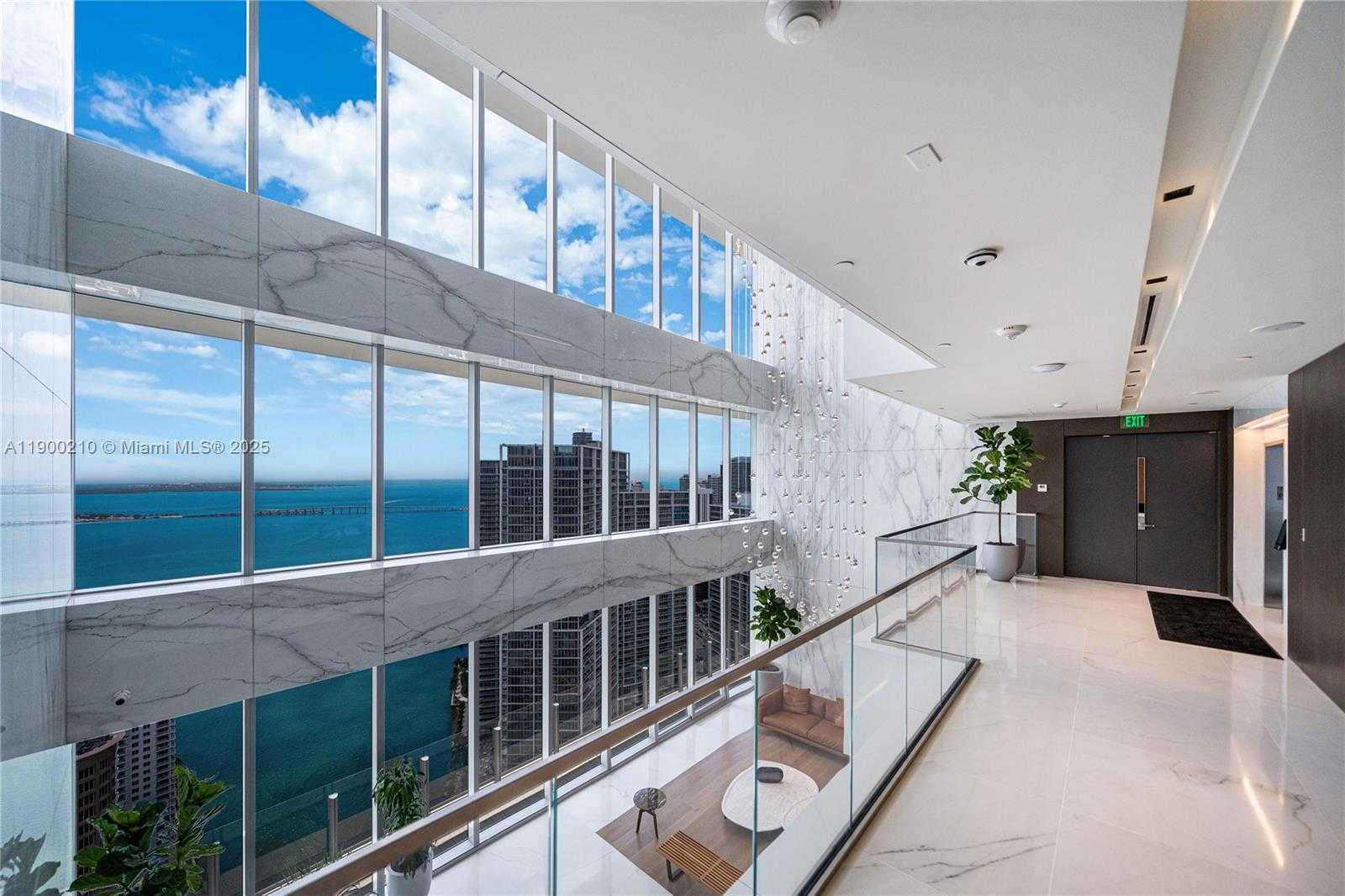 Small Image of 300 BISCAYNE BLVD WAY #4509, Miami Number 50