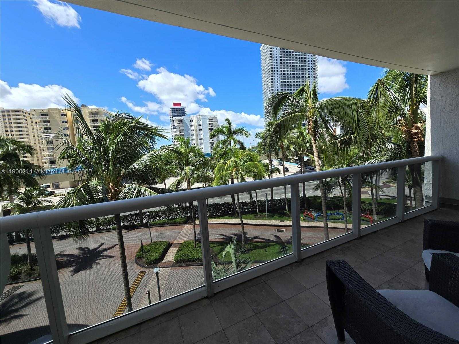 Small Image of 1800 SOUTH OCEAN DR #409, Hallandale Beach Number 12