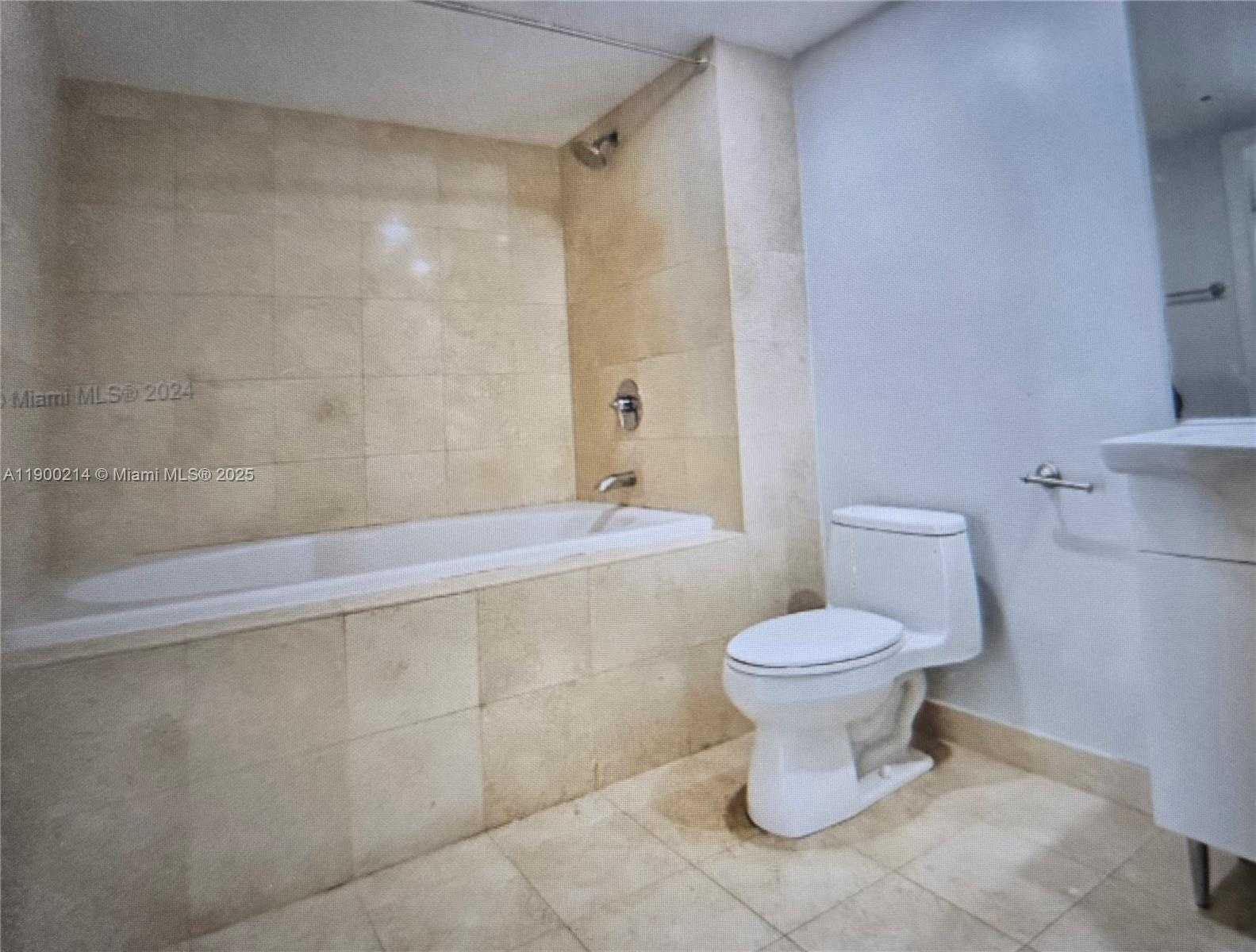 Small Image of 1800 SOUTH OCEAN DR #409, Hallandale Beach Number 14