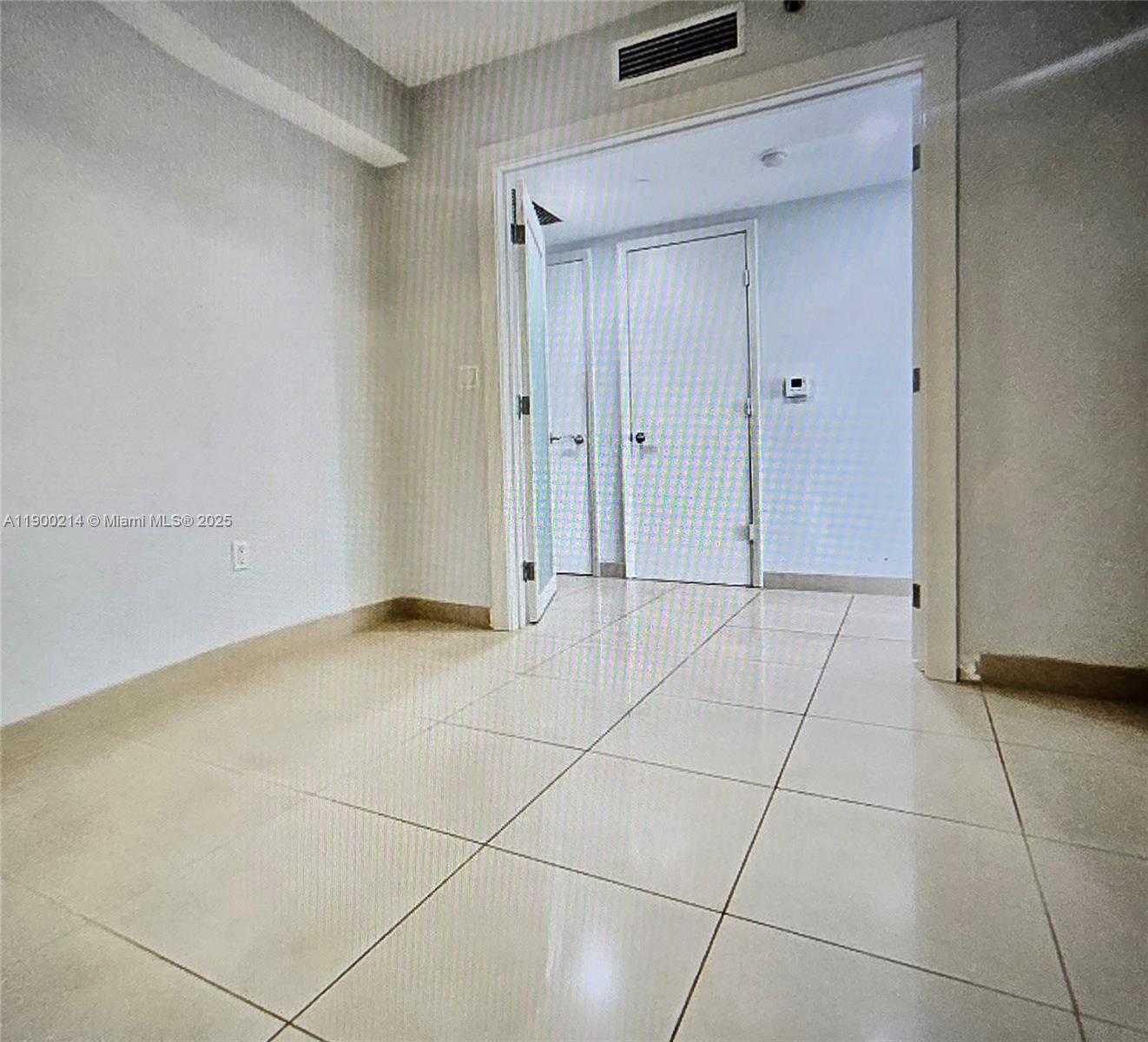Small Image of 1800 SOUTH OCEAN DR #409, Hallandale Beach Number 17