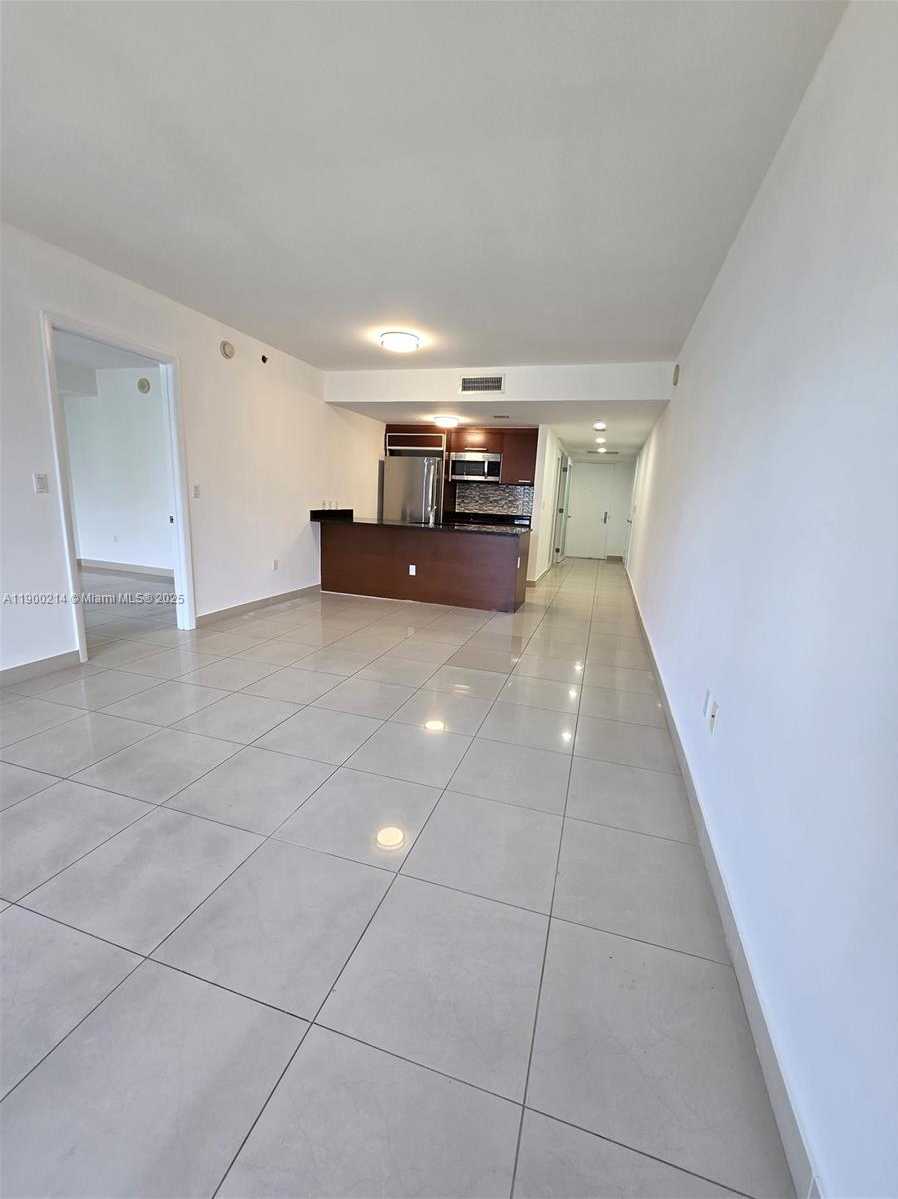 Small Image of 1800 SOUTH OCEAN DR #409, Hallandale Beach Number 7