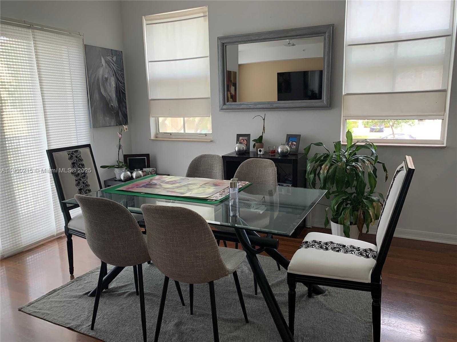 Small Image of 10855 NORTH WEST 88TH TER #201, Doral Number 3