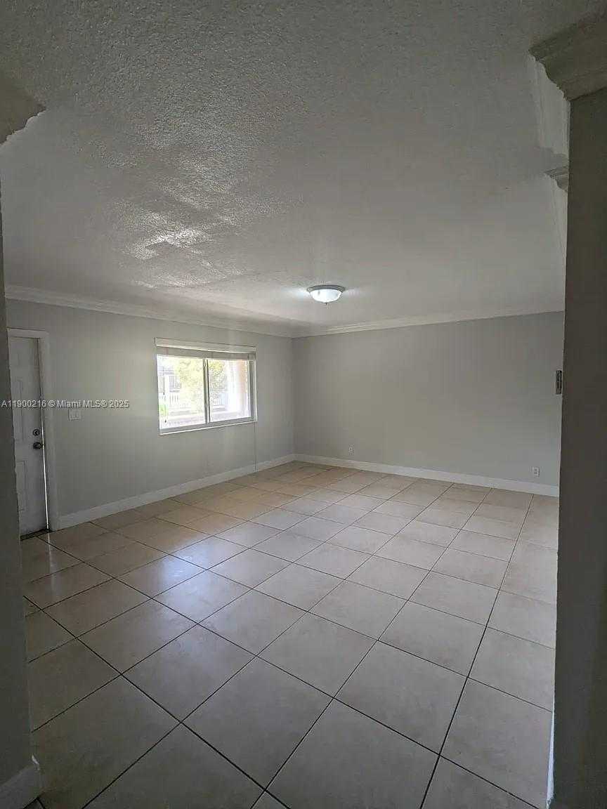 Small Image of 2323 VAN BUREN ST #106, Hollywood Number 3