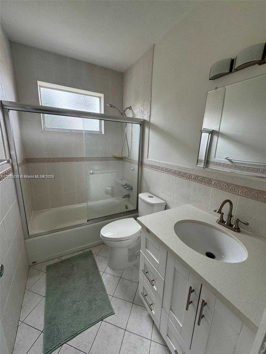 Small Image of 574 EAST 41ST ST, Hialeah Number 12