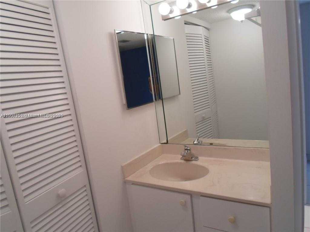 Small Image of 20225 NORTH EAST 34TH CT #2518, Aventura Number 13
