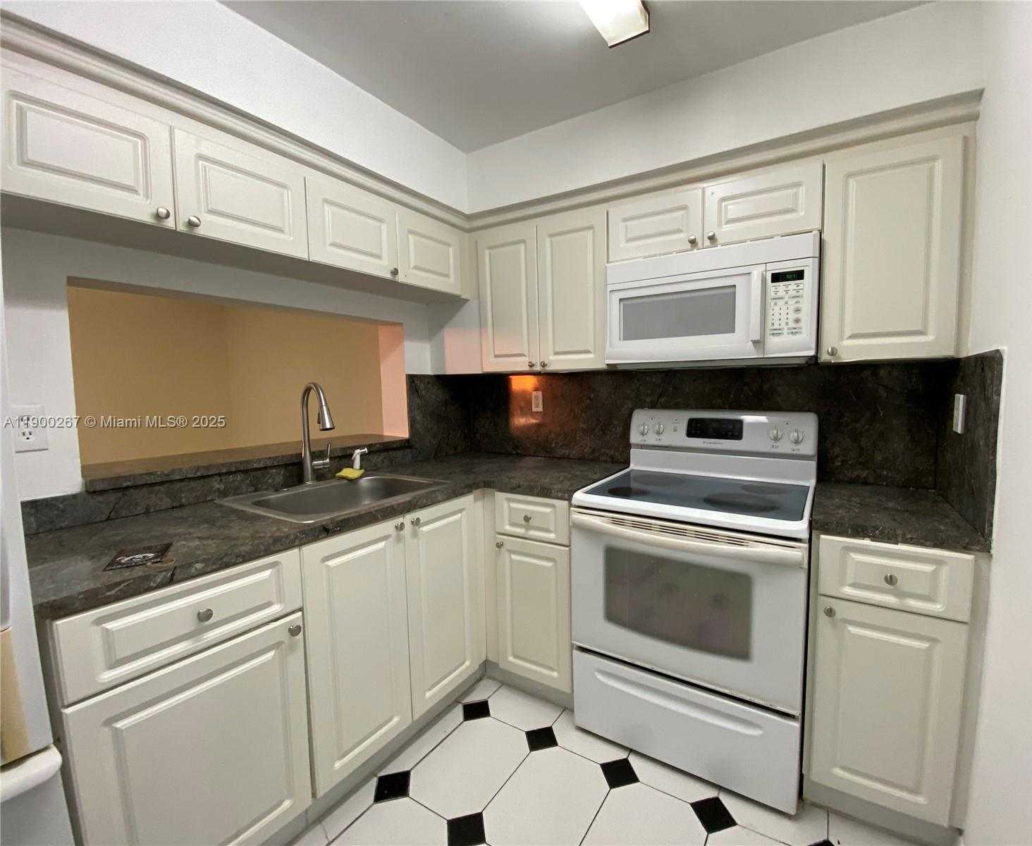 Small Image of 11800 SOUTH WEST 18TH ST #514-4, Miami Number 2
