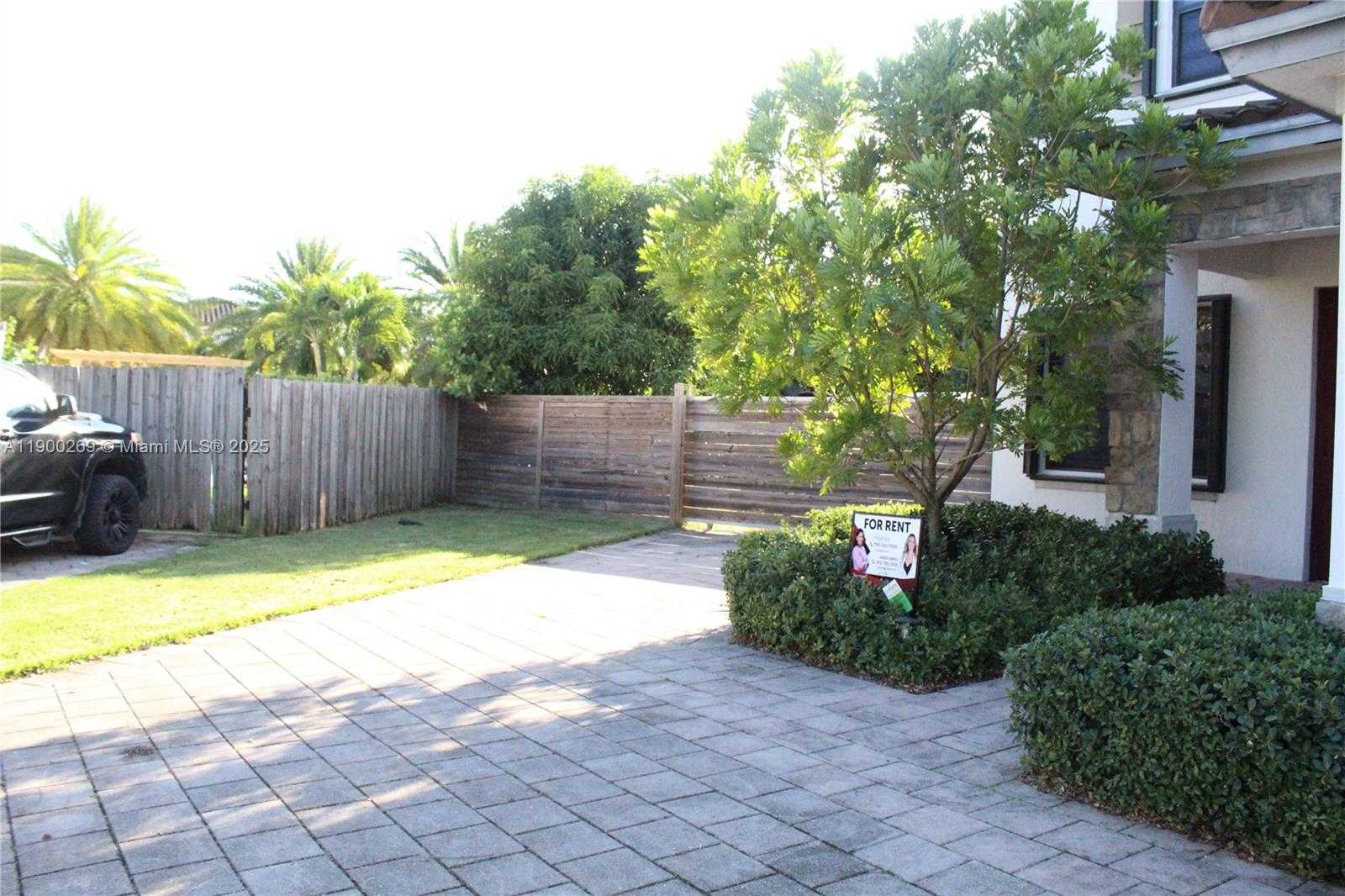 Small Image of 25096 SOUTH WEST 118TH AVE #25096, Homestead Number 4