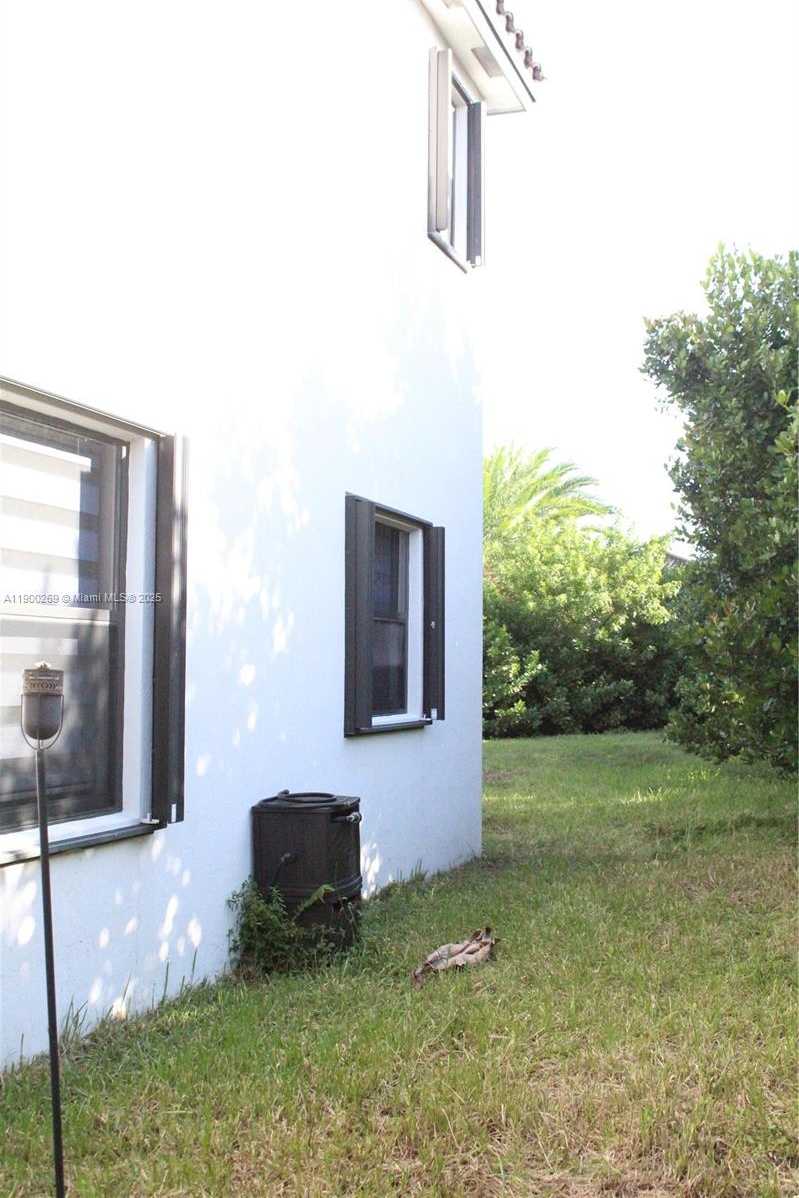 Small Image of 25096 SOUTH WEST 118TH AVE #25096, Homestead Number 6