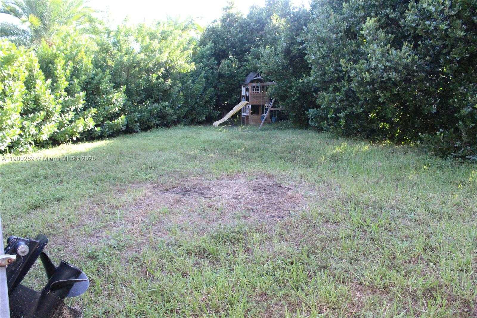Small Image of 25096 SOUTH WEST 118TH AVE #25096, Homestead Number 63