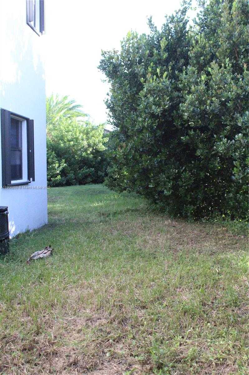 Small Image of 25096 SOUTH WEST 118TH AVE #25096, Homestead Number 7