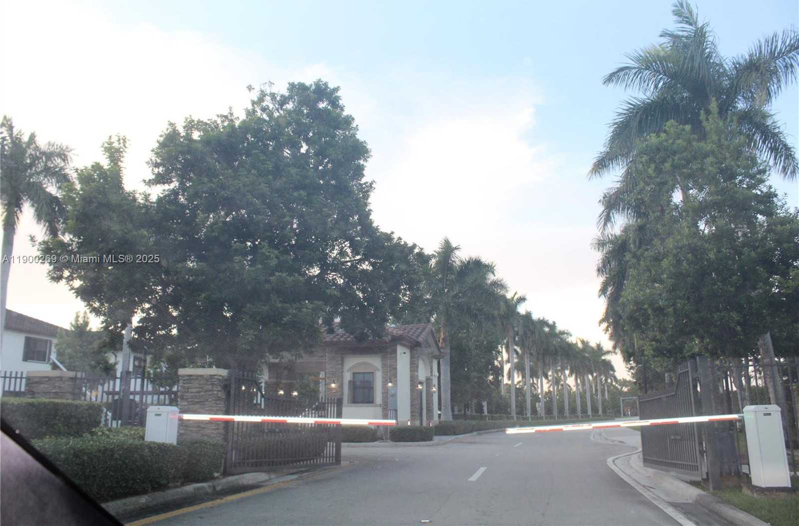 Small Image of 25096 SOUTH WEST 118TH AVE #25096, Homestead Number 90