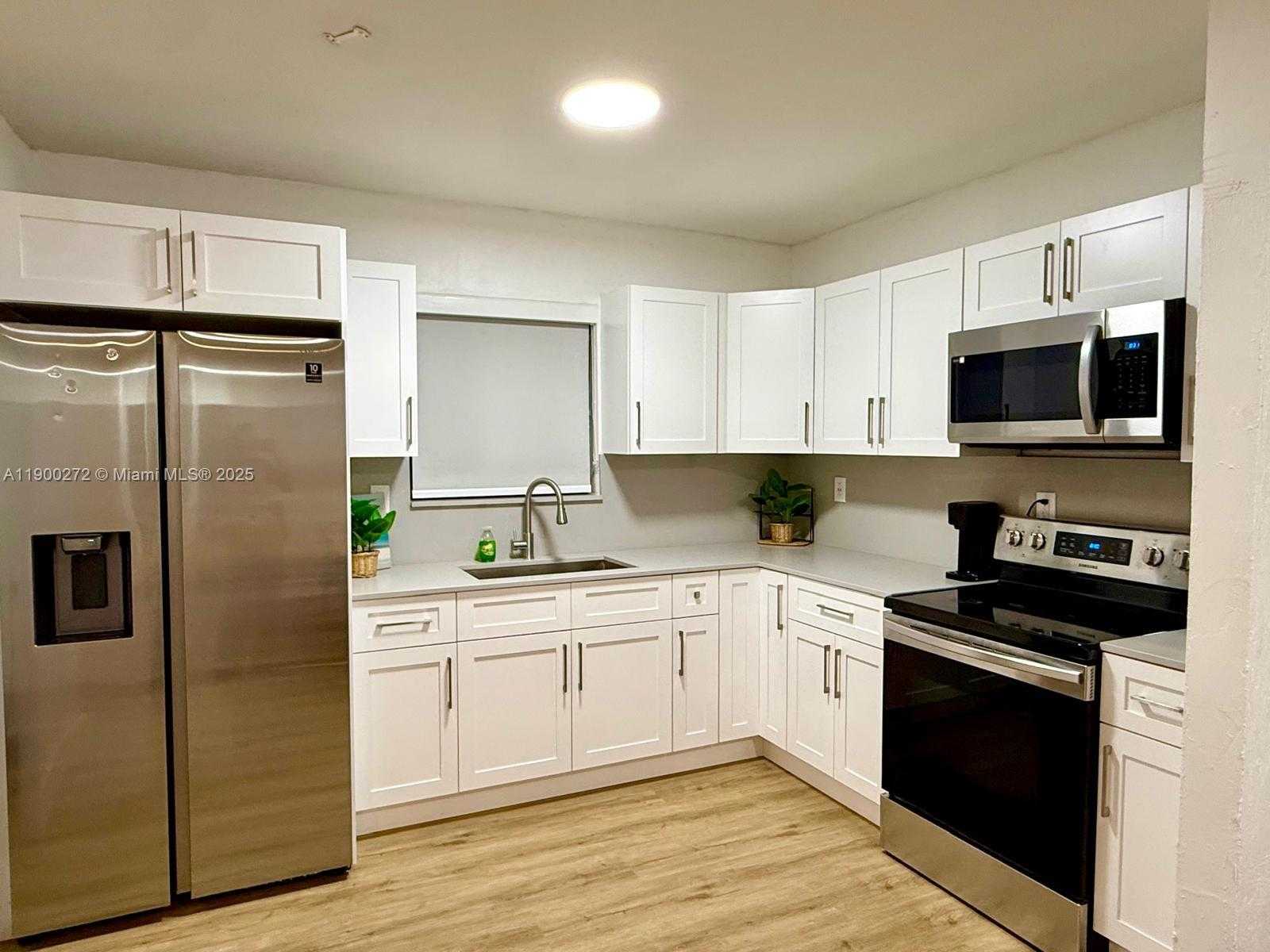 Small Image of 11462 SOUTH WEST 225TH ST, Miami Number 15