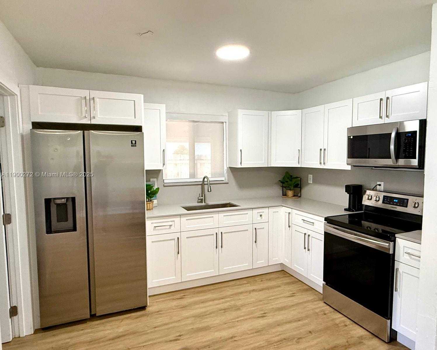 Small Image of 11462 SOUTH WEST 225TH ST, Miami Number 16